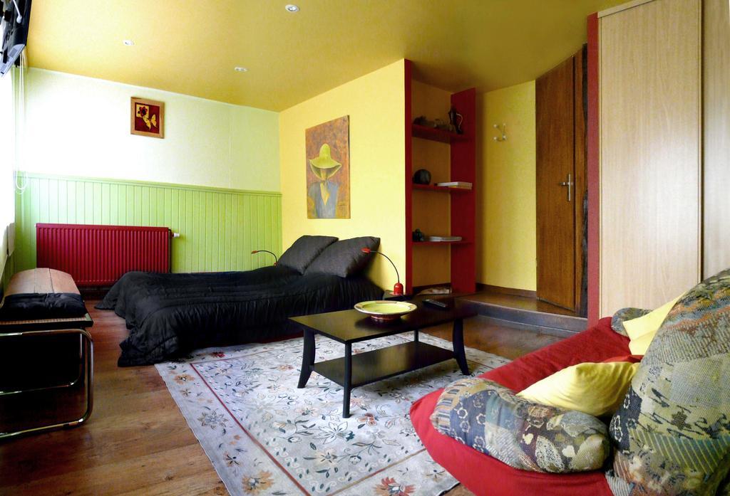 Lina et Anaë Villa Saint-Nabor Exteriör bild